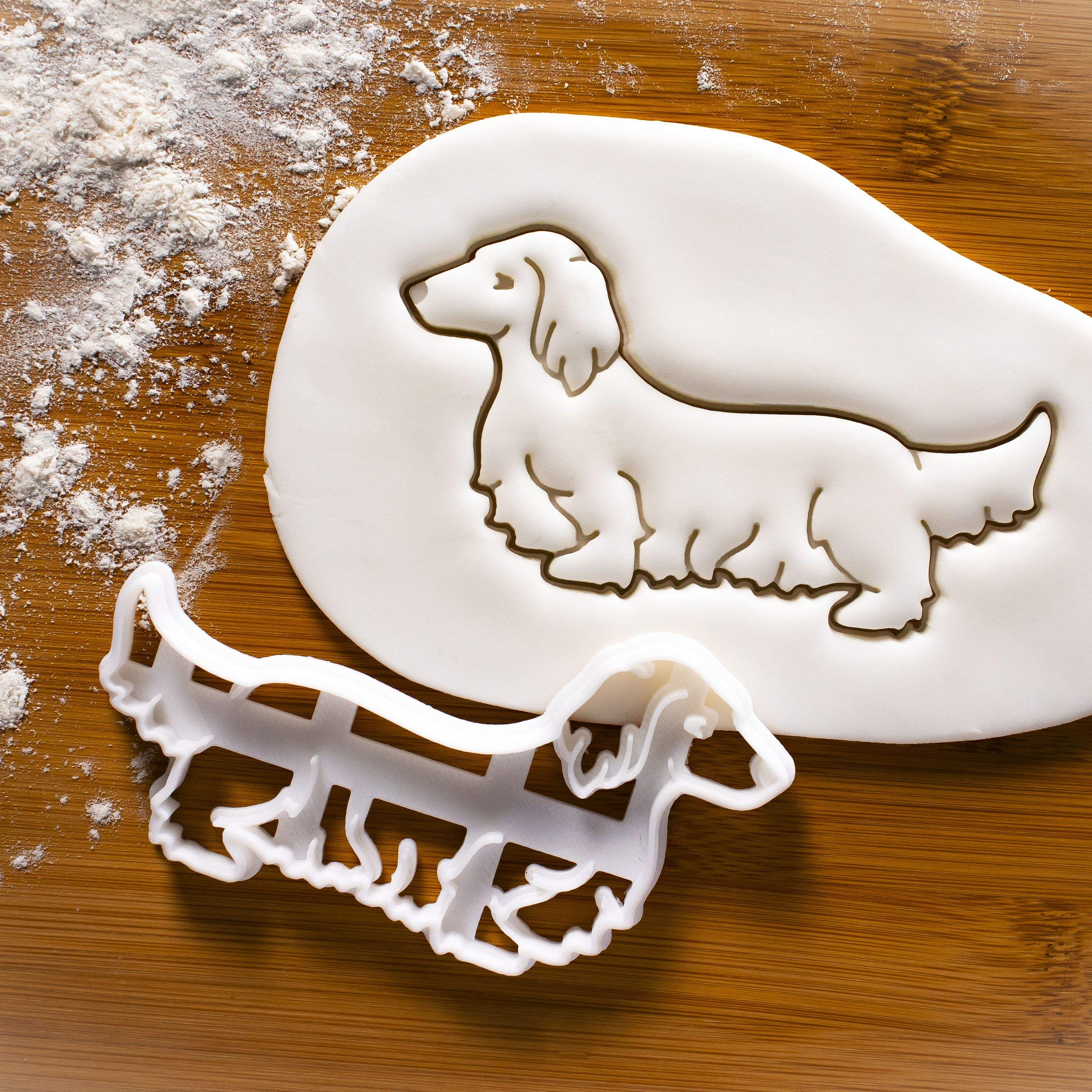 Bakerlogy cortador galletas dachshund pelo largo ofrece borde limpio y desmoldeo fácil.