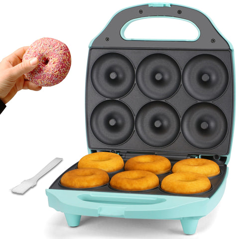 Baker's Friend Mini Donut Maker Aqua, vista frontal, compacto para cocinas pequeñas.