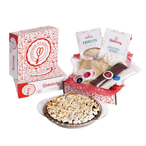 Baketivity Kit para niños con ingredientes premidos para hornear en familia.