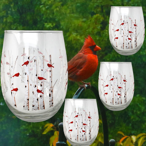 Detalle del cardenal en la copa BANBERRY DESIGNS para amantes de aves