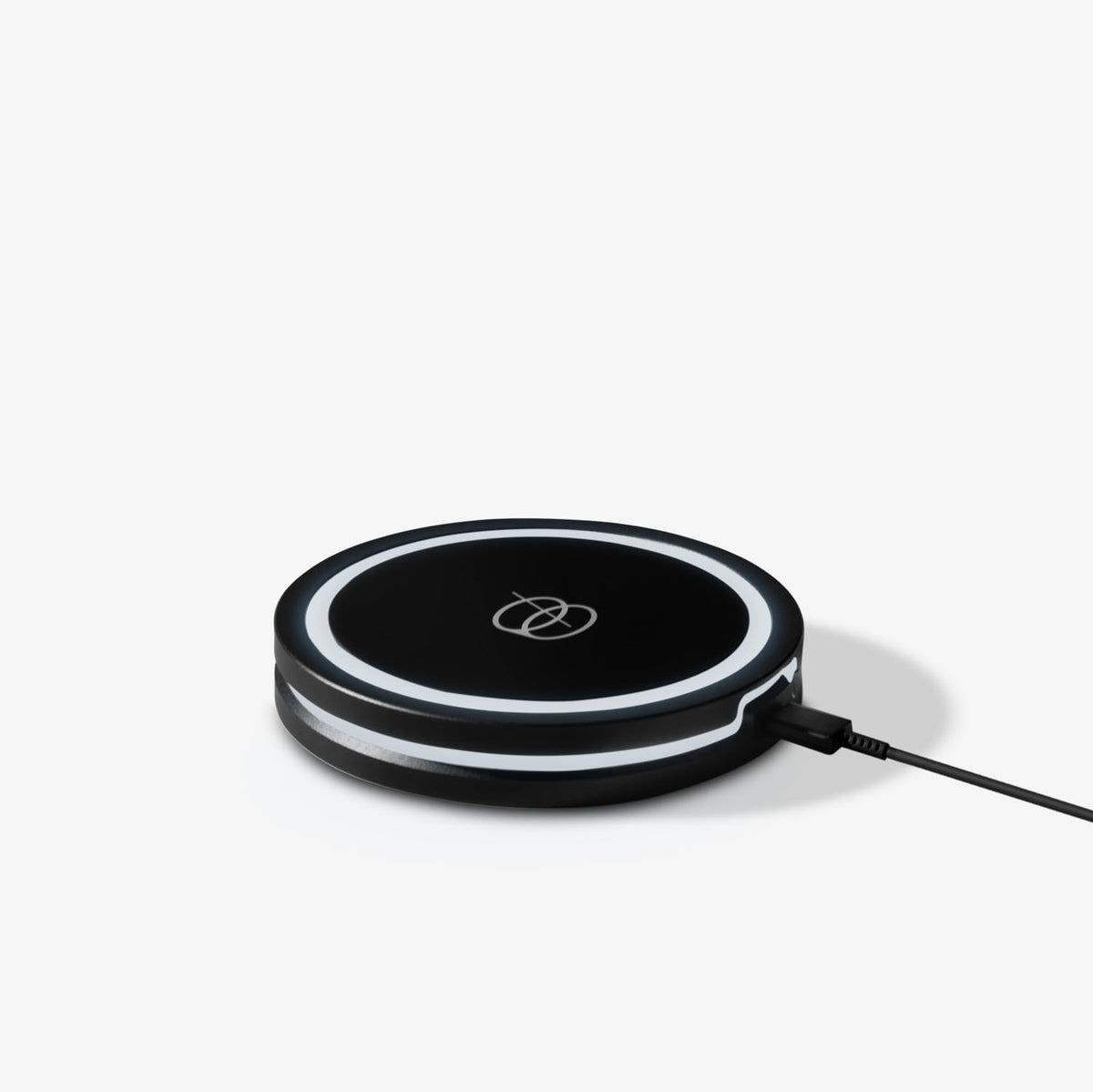 Barsys Smart Coaster 2.0 negro con luces que guían el vertido para porciones precisas.