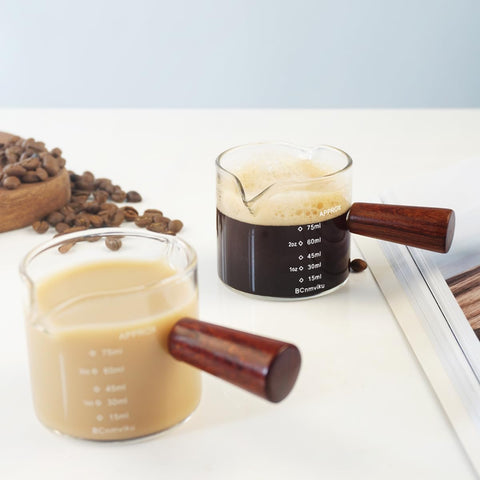 BCnmviku capacidad de 75ml, ideal para espresso