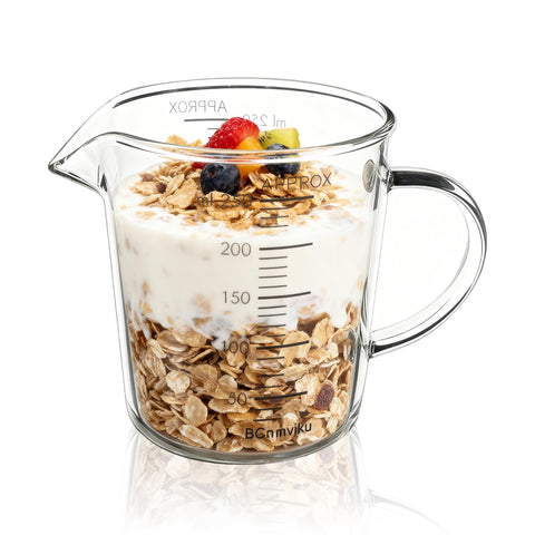 BCnmviku taza de medición de vidrio borosilicato con boquilla en V para verter con precisión.