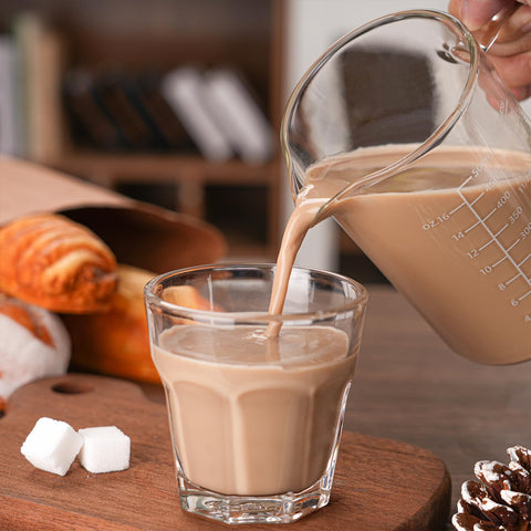 BCnmviku taza medidora con escalas claras, útil para conversiones entre cup, ml y oz.