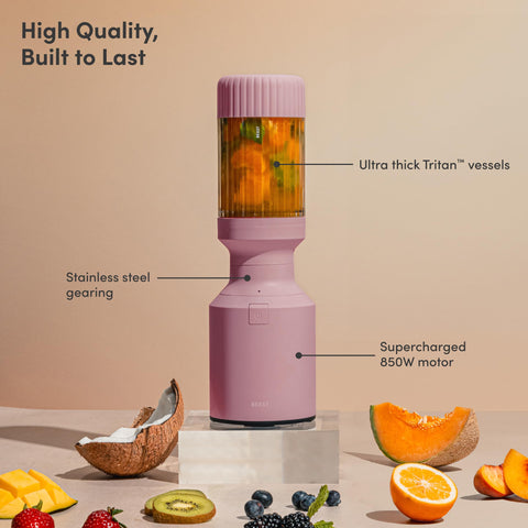 BEAST Mighty 850: cuchilla resistente para triturar ingredientes difíciles.