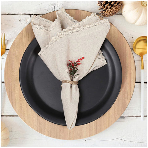 Detalle de encaje en servilleta Bedding Craft para ocasiones especiales.
