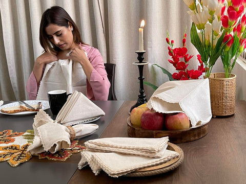 Esquinas en inglete de las servilletas Bedding Craft con acabado pulido.