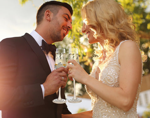 bekesin-copas champan cristal petalos plata, brindis sofisticado para la boda.