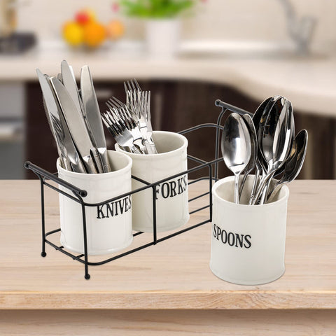 Bekith diseño compacto ideal para despensa o mesa.