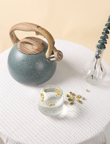 Tetera BELANKO 2,7 qt verde estrellado, uso diario para una cocina elegante y práctica.