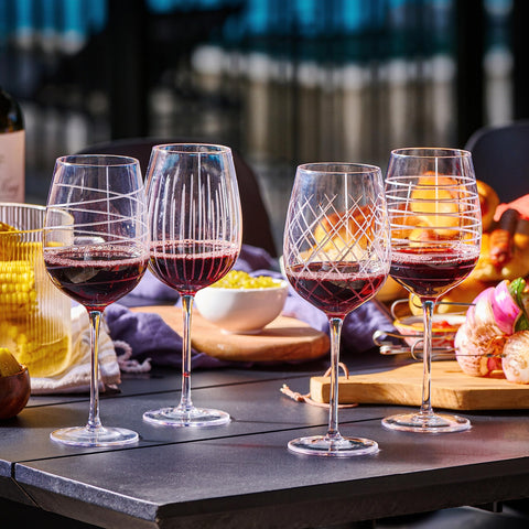 Bella Vino, uso versátil para eventos, desde cenas formales hasta reuniones caseras.