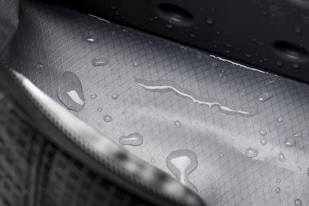 Bellroy Lite Cooler Caddy, revestimiento interior impermeable para evitar filtraciones.