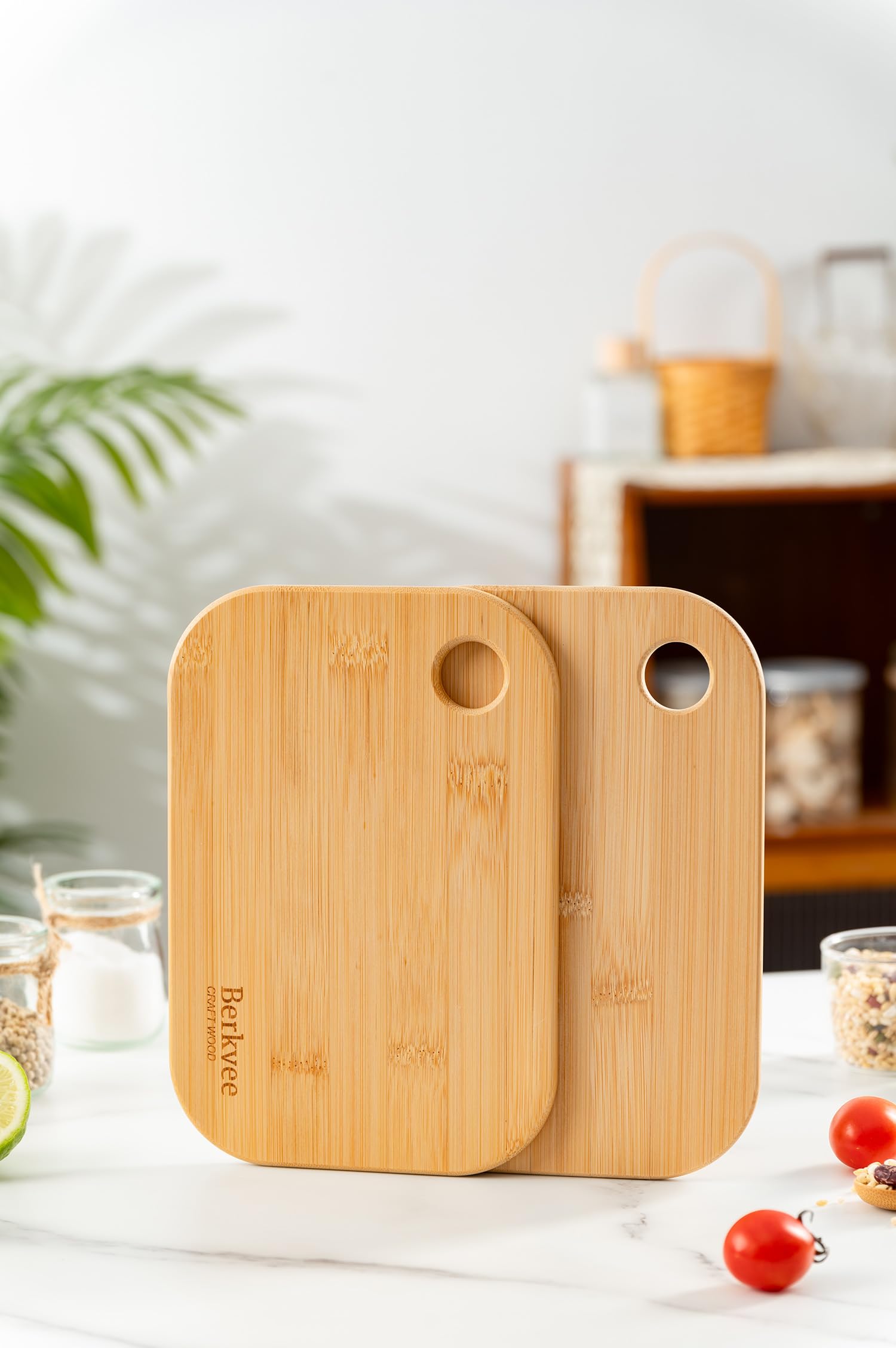Set de dos tablas Berkvee para dividir ingredientes durante la preparación.
