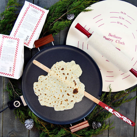 Bethany Housewares Lefse Starter Kit con plancha antiadherente para hornear lefse sin esfuerzo.