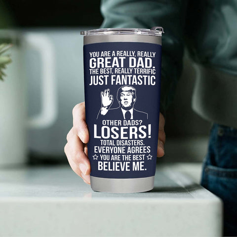 BETHEGIFT tumbler para cerveza o vino, diseño cómodo para eventos.