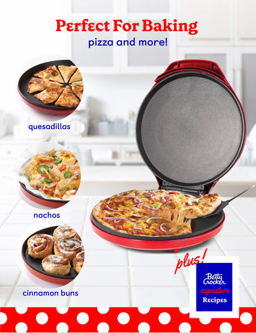 Betty Crocker interior parrilla antiadherente facilita cocción uniforme de pizzas.