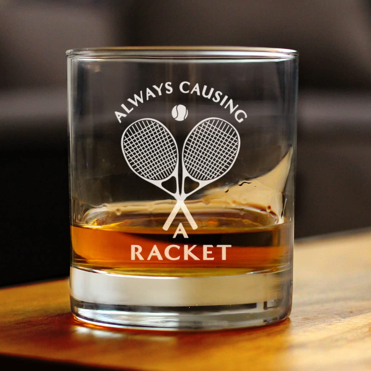 Bevvee Vaso whisky base pesada, sensación premium y equilibrio al servir.