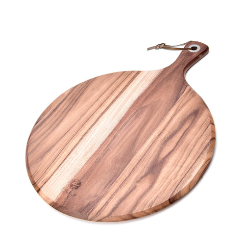 Pala pizza BF BILL.F de acacia con asa ergonómica para servir pizzas.