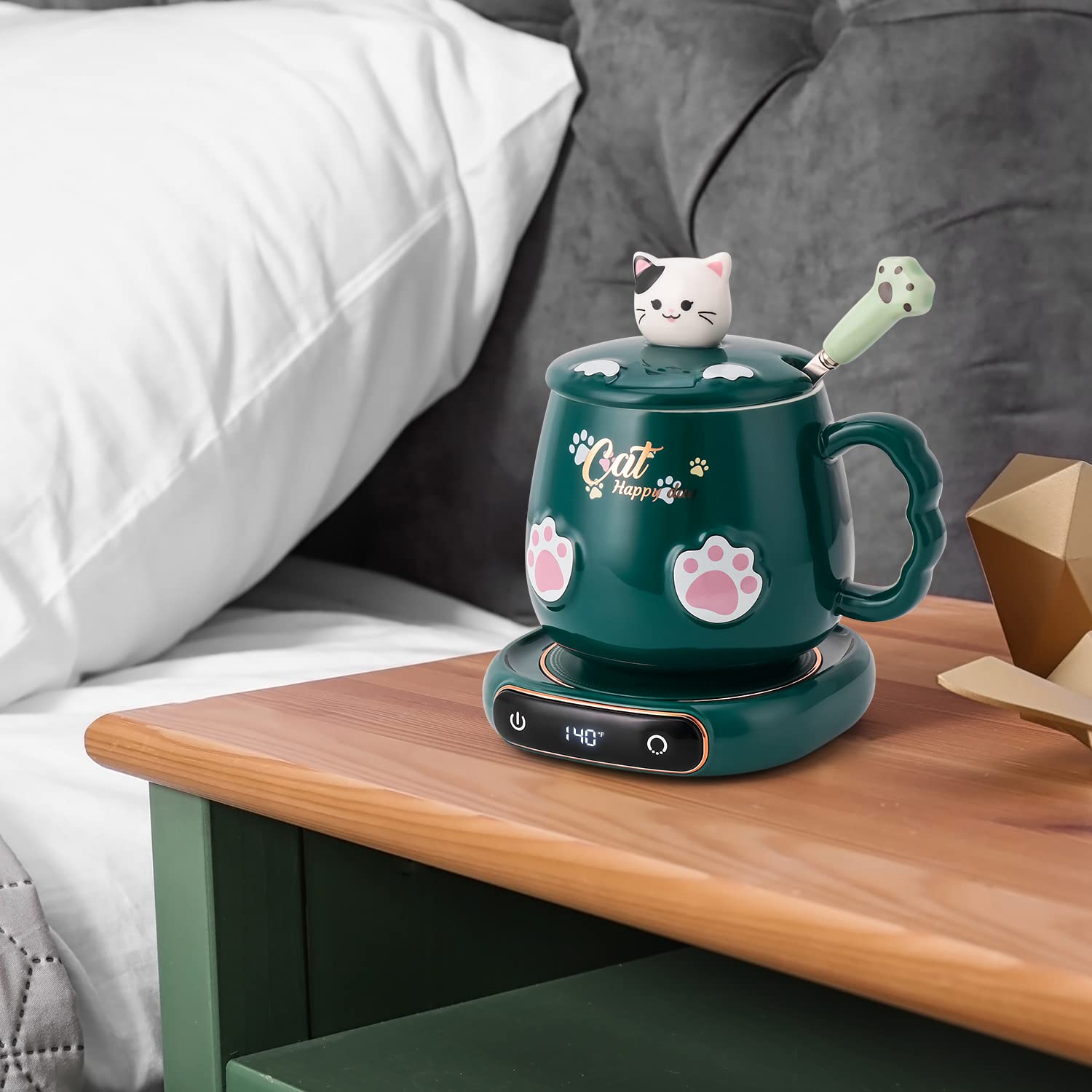 La taza gato cerámica de Bgbg, base plana, favorece calentamiento uniforme.