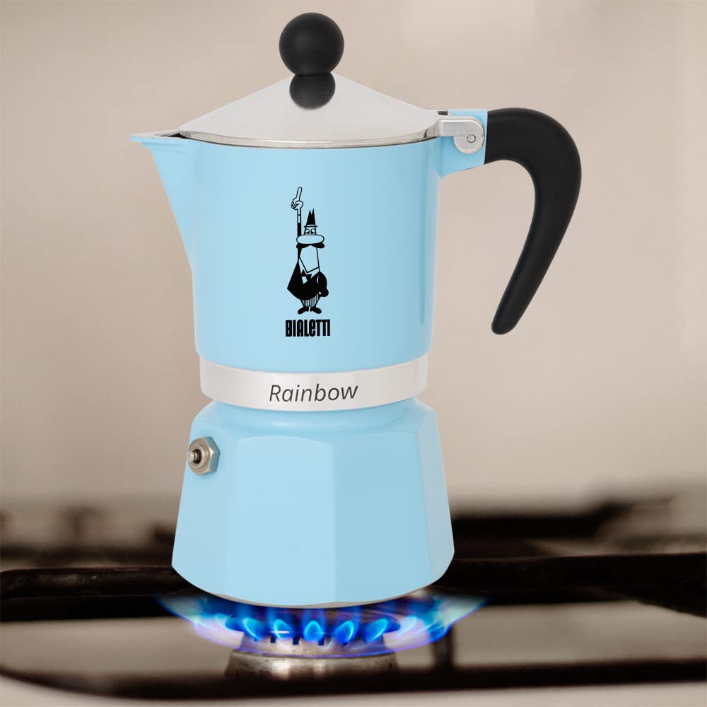 Cuerpo de aluminio ligero de Bialetti Rainbow en azul claro para uso diario.