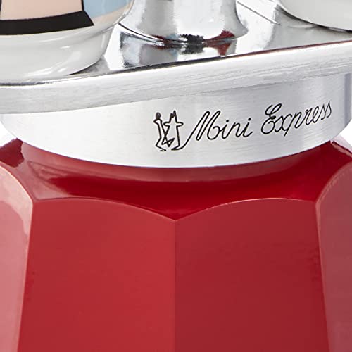 Placa de aluminio que mantiene calientes las tazas en Bialetti Mini Express Magritte