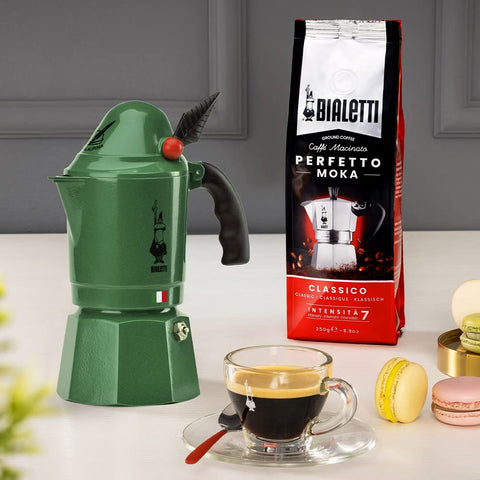 Bialetti Moka Express Rainbow Alpina, detalle de mango ergonómico para manejo cómodo