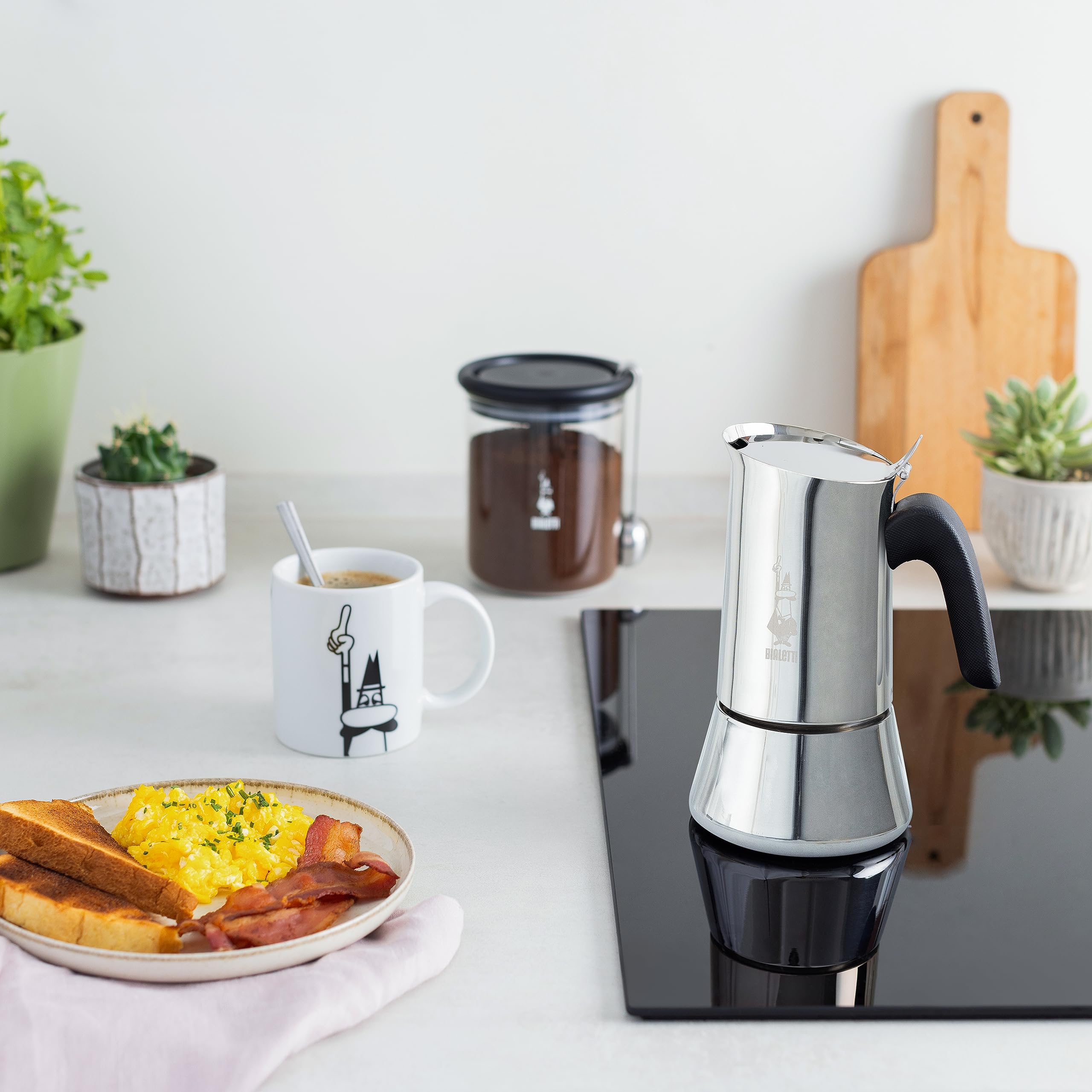 Bialetti Venus: fondo compatible con inducción para todo tipo de hornillas.
