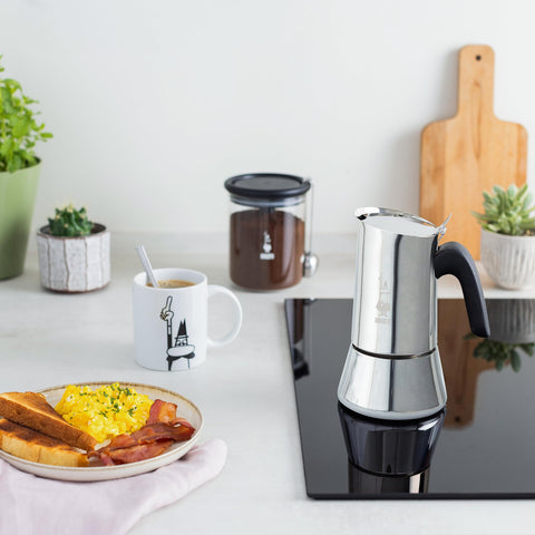Bialetti Venus: fondo compatible con inducción para todo tipo de hornillas.