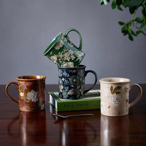 Tazas cerámica BICETTO con diseño floral: embellecen cualquier mesa con estilo clásico.