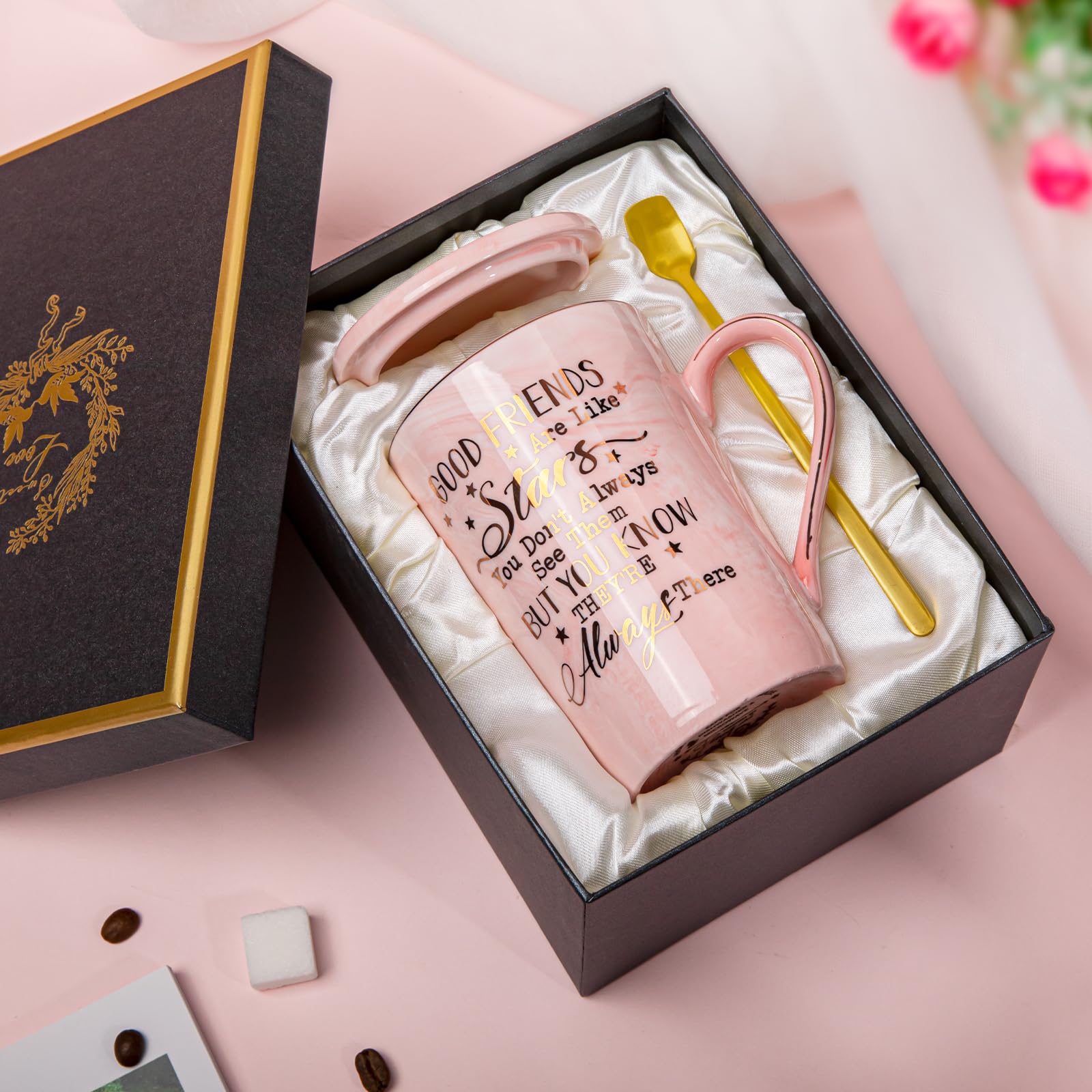 Caja regalo Biching con taza cerámica rosa, lista para regalar.