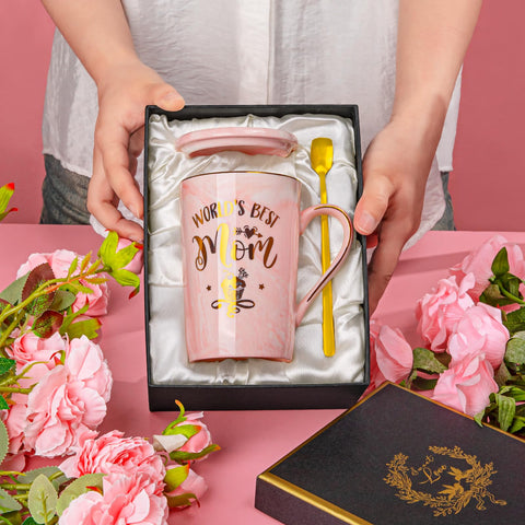 Detalle de borde dorado en la taza Biching para un toque elegante.