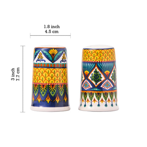 Salero y pimentero pintados a mano de Bico, toque decorativo