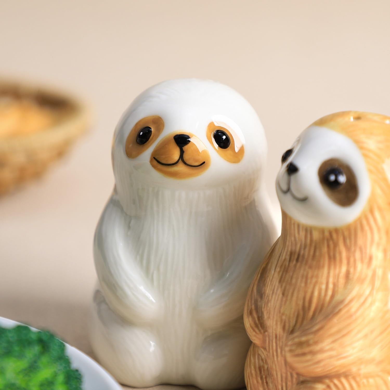 Bicuzat sal y pimienta perezoso cerámica, regalo único, ideal para amantes de la decoración.