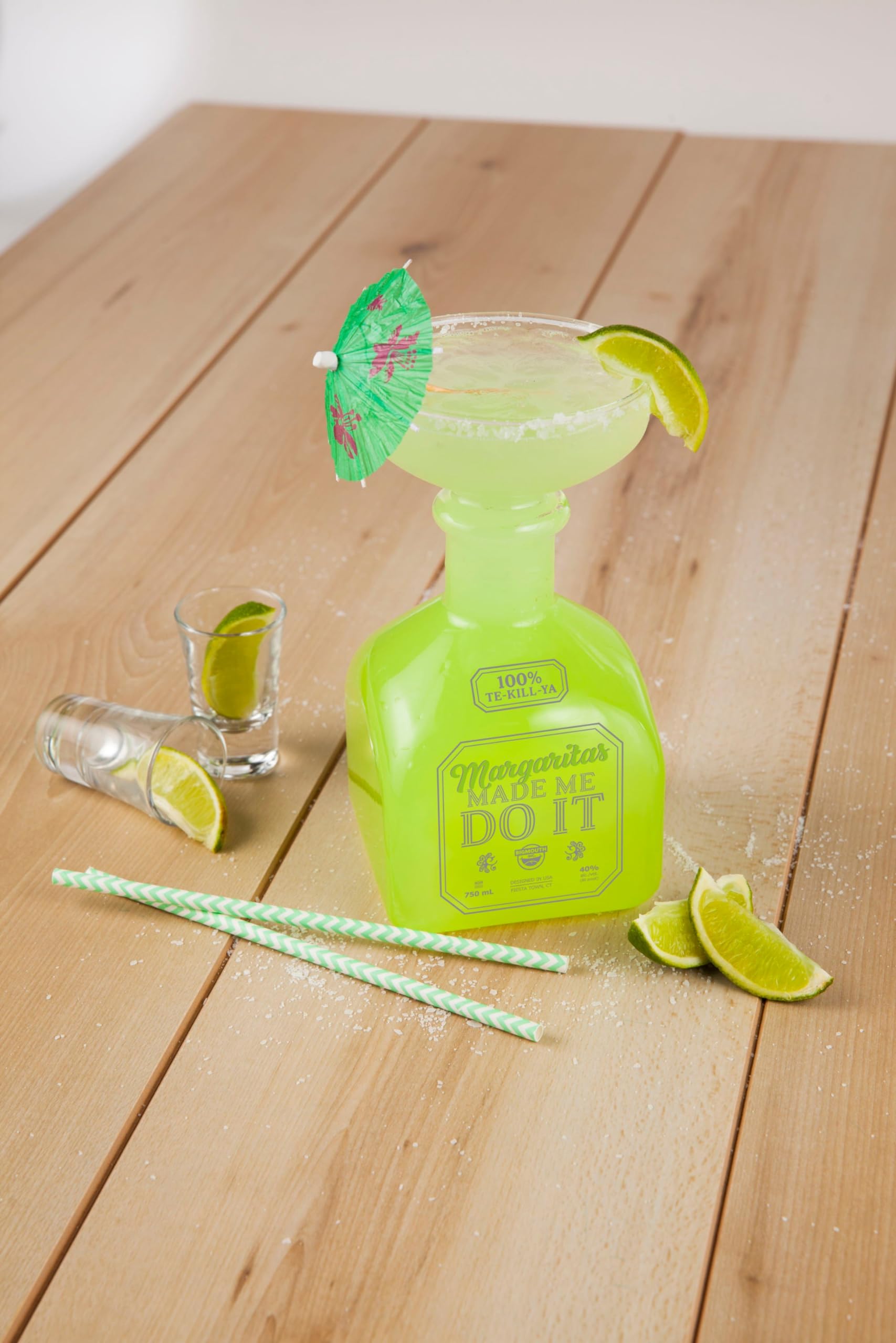 Jarra margarita BigMouth Inc, capacidad 32oz, perfecta para cocteles en lote.