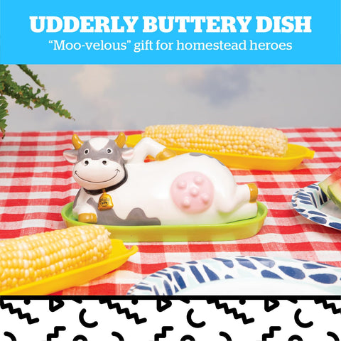 BigMouth Inc Udderly Buttery Butter Dish, vista superior en mesa con mantequilla accesible