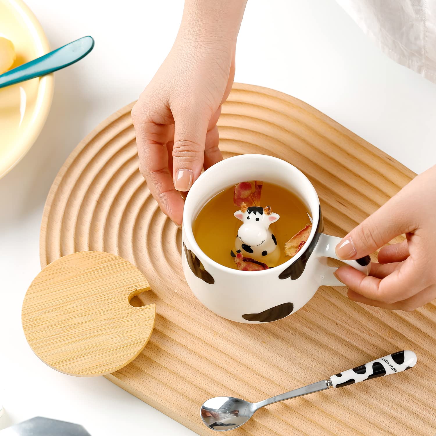 BigNoseDeer Taza capacidad 13 oz para desayunos generosos.