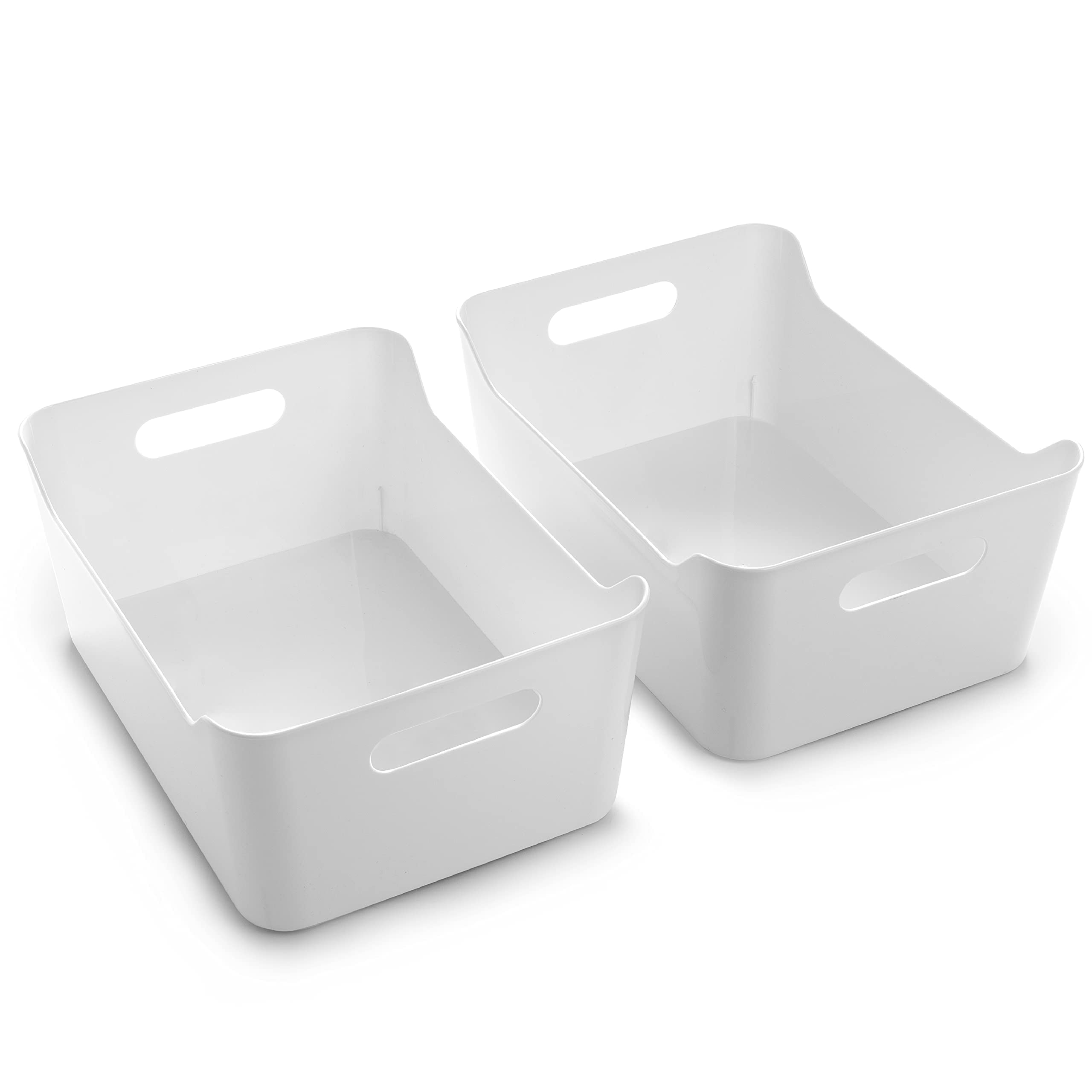 BINO contenedores de almacenamiento pequeños en blanco para una despensa ordenada.