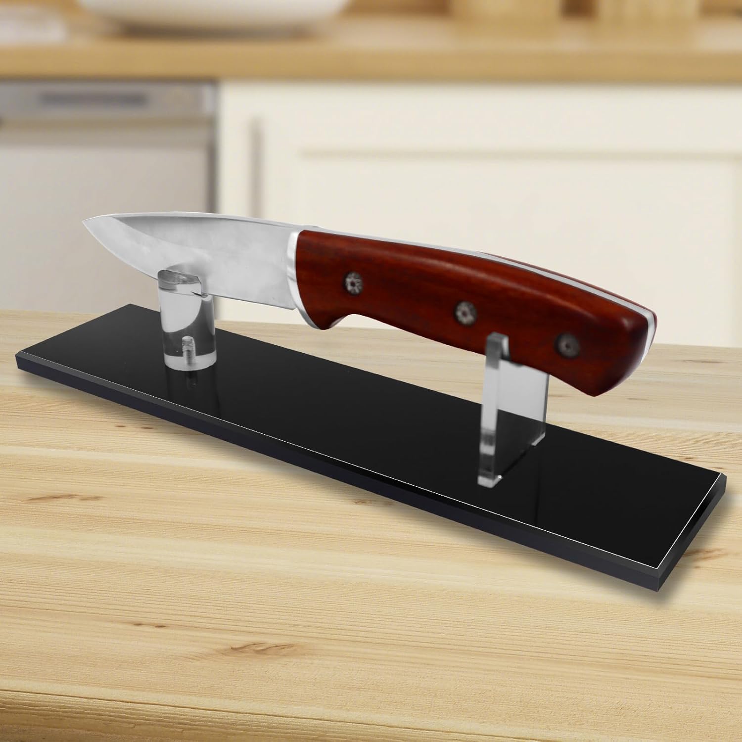 Biobasedon uso en cocina para exhibir cuchillos pequeños y medianos.