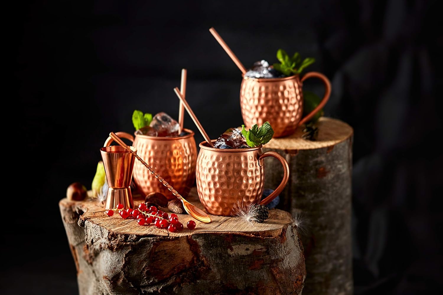 Vaso Bold & Divine para cocteles mule, ideal para momentos refrescantes.