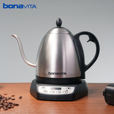 Tetera Bonavita mantiene la temperatura hasta 60 minutos para múltiples preparaciones.