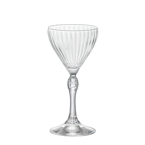 Vaso Nick y Nora de Bormioli Rocco America 20s, claro y elegante para cócteles.
