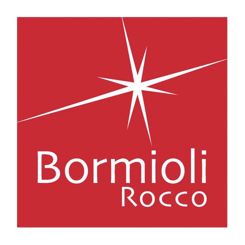 Vasos Cortina de Bormioli Rocco para reuniones, estilo italiano sobrio.