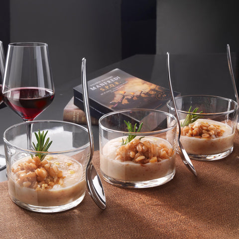 Vaso de Bormioli Rocco para barra o cena, base gruesa y brillo cristalino.