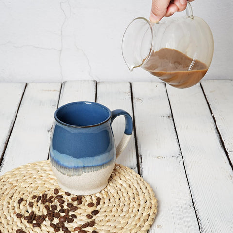 Bosmarlin taza cerámica 25oz, diseño robusto para beber caliente sin derrames.
