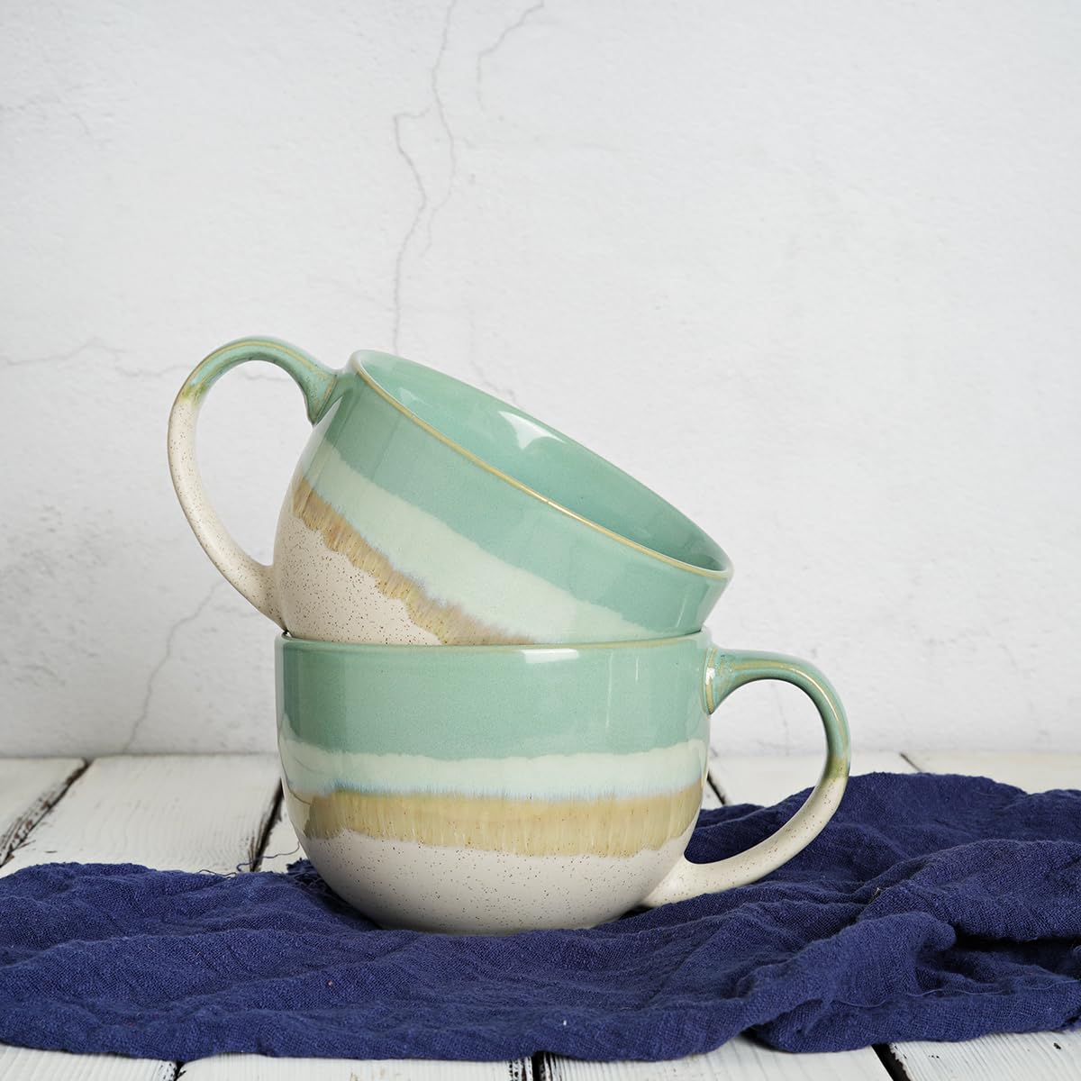 Conjunto Bosmarlin de dos tazas, ideal para desayunos.