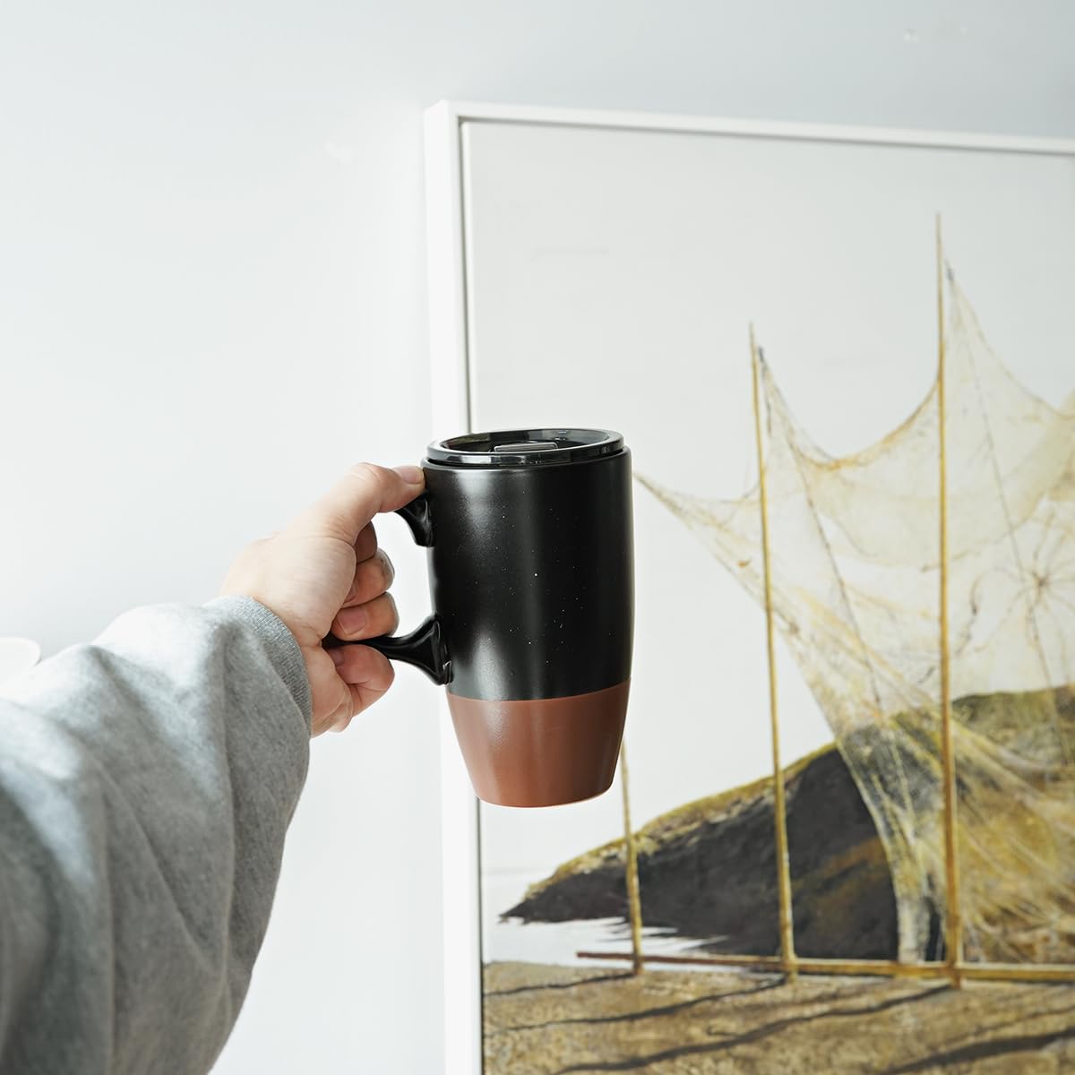 Bosmarlin uso en coche, cómodo para llevar café durante el viaje diario.