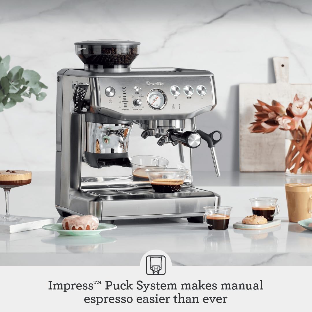 Breville Barista Express Impress molinillo conico 25 ajustes para molienda precisa.