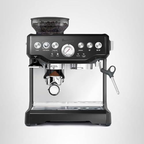 Breville Barista Express: interfaz digital con ajustes de molienda para diversos granos.