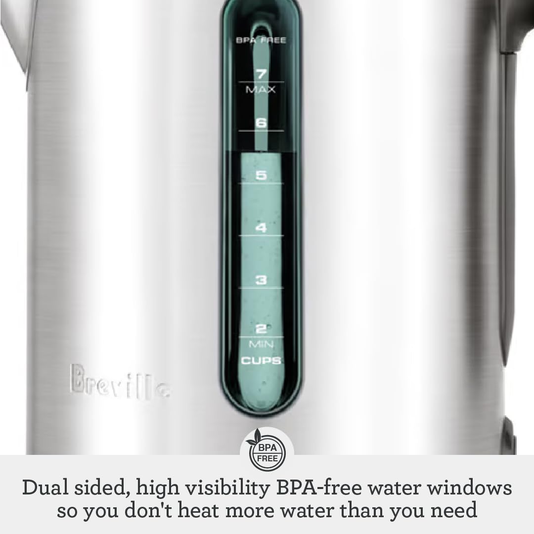 Breville BKE700BSS capacidad 57 oz ideal para varias tazas.