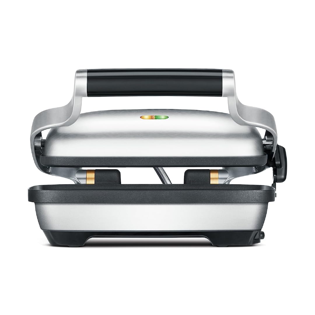 Breville The Perfect Press muestra la bisagra Crush Control para dorar por fuera sin aplastar el interior.